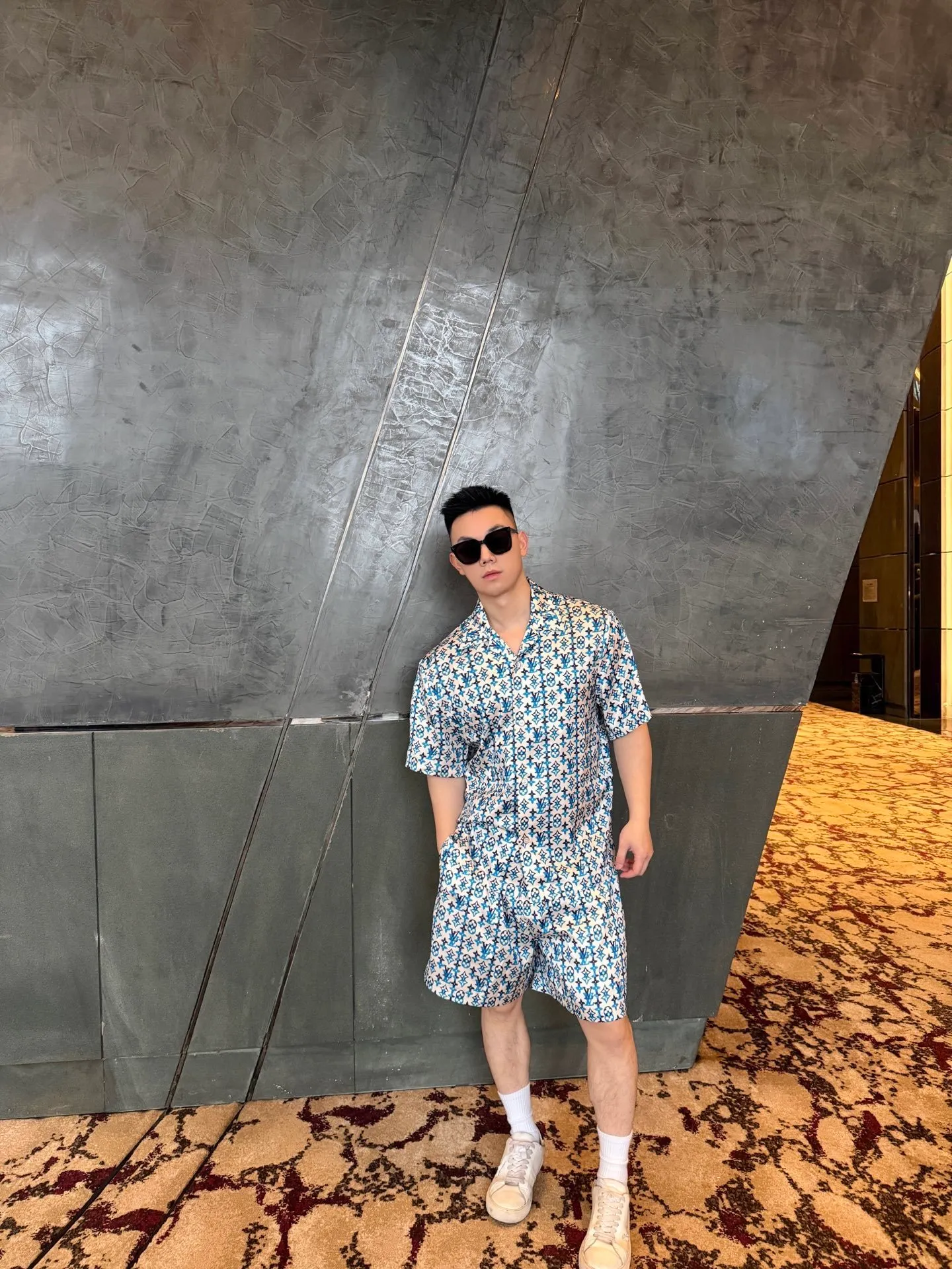 Louis Vuitton/Louis Vuitton full-length presbyopic print suit shorts